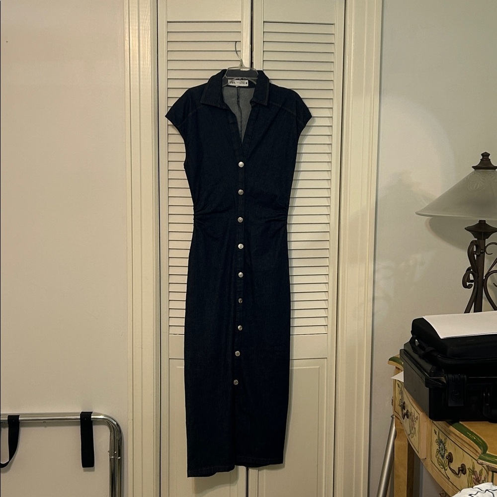 Zara Blue Denim Button-Front Midi Dress xs